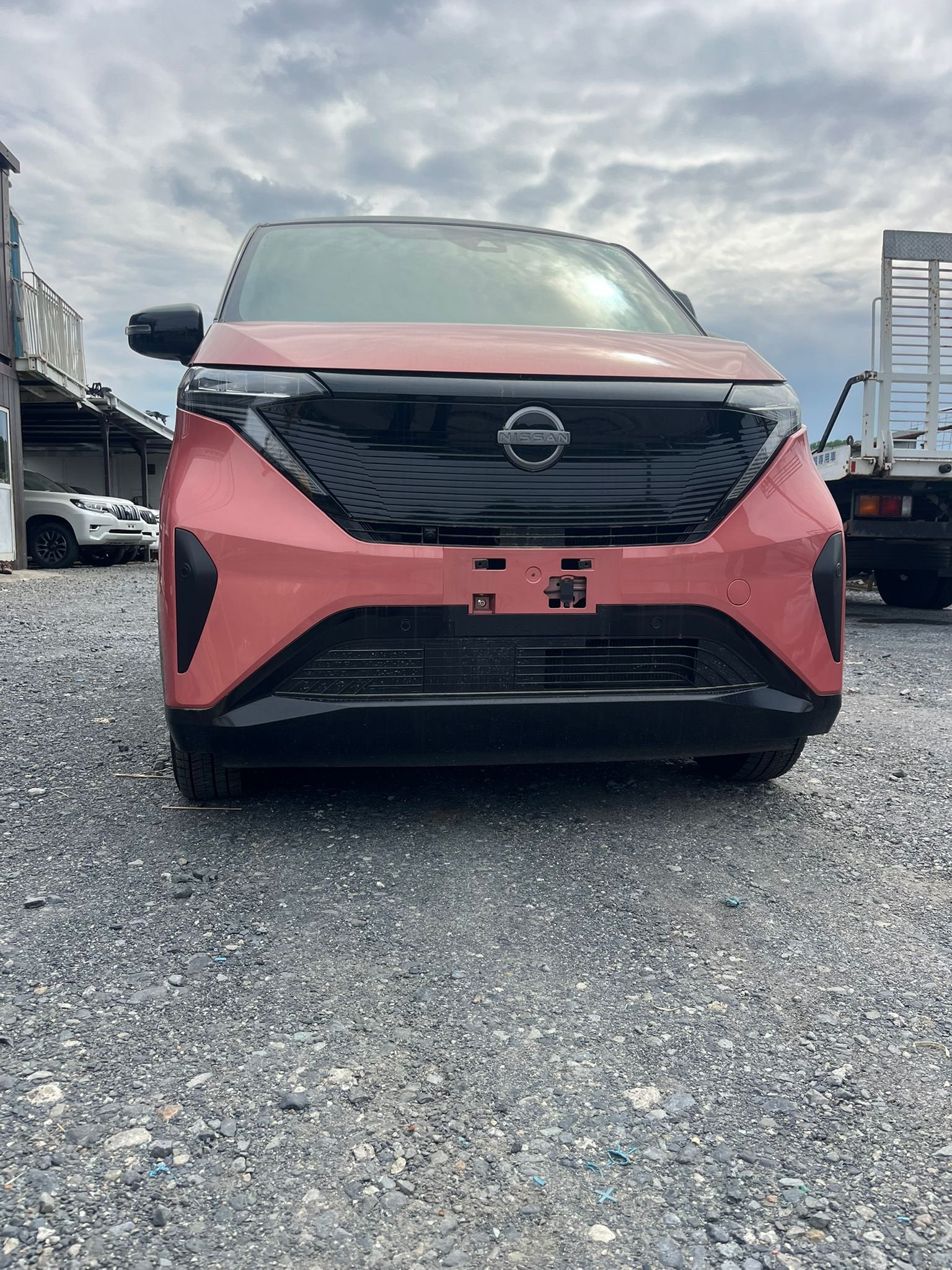 
								Nissan Sakura full									