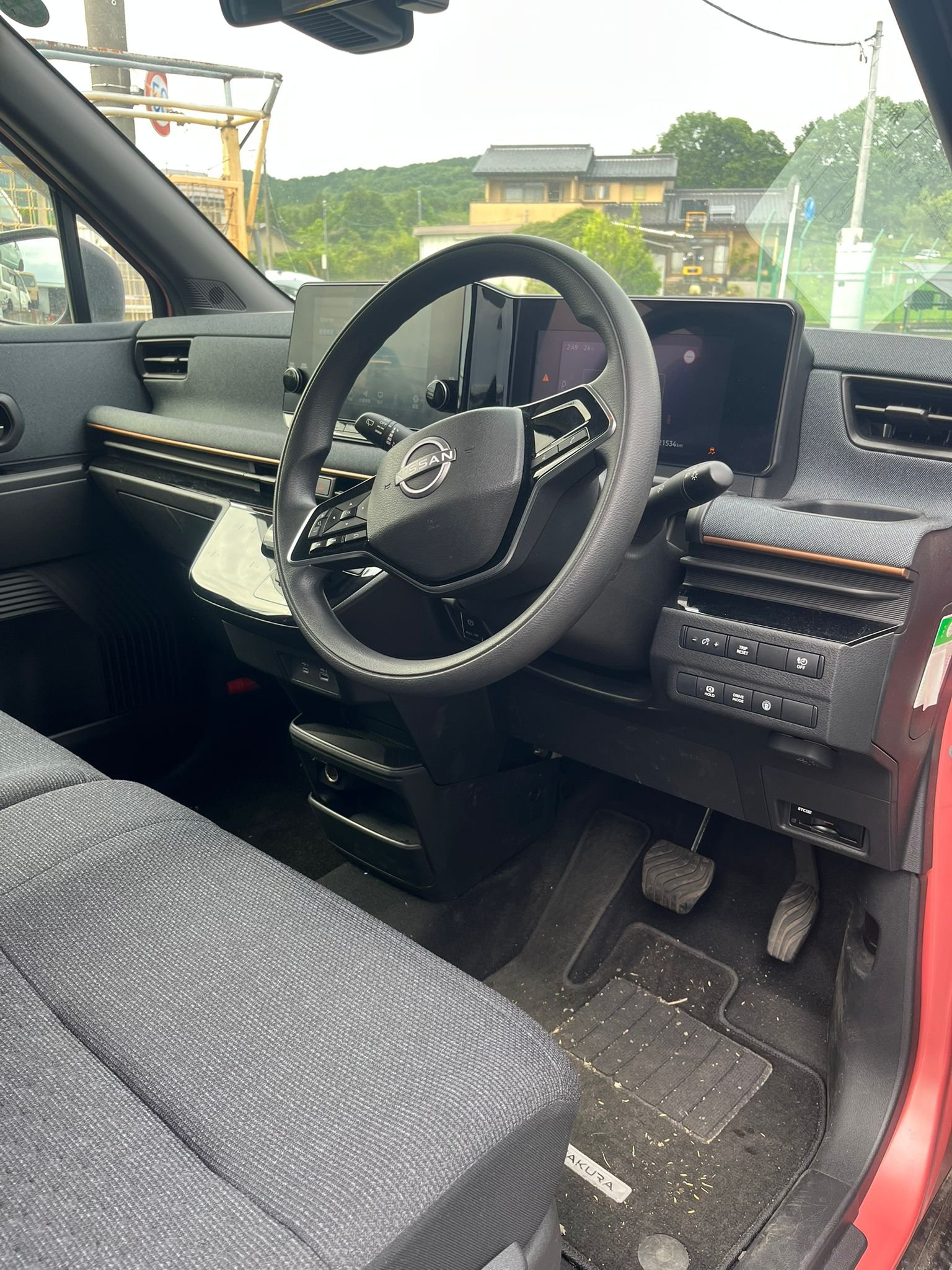 
								Nissan Sakura full									