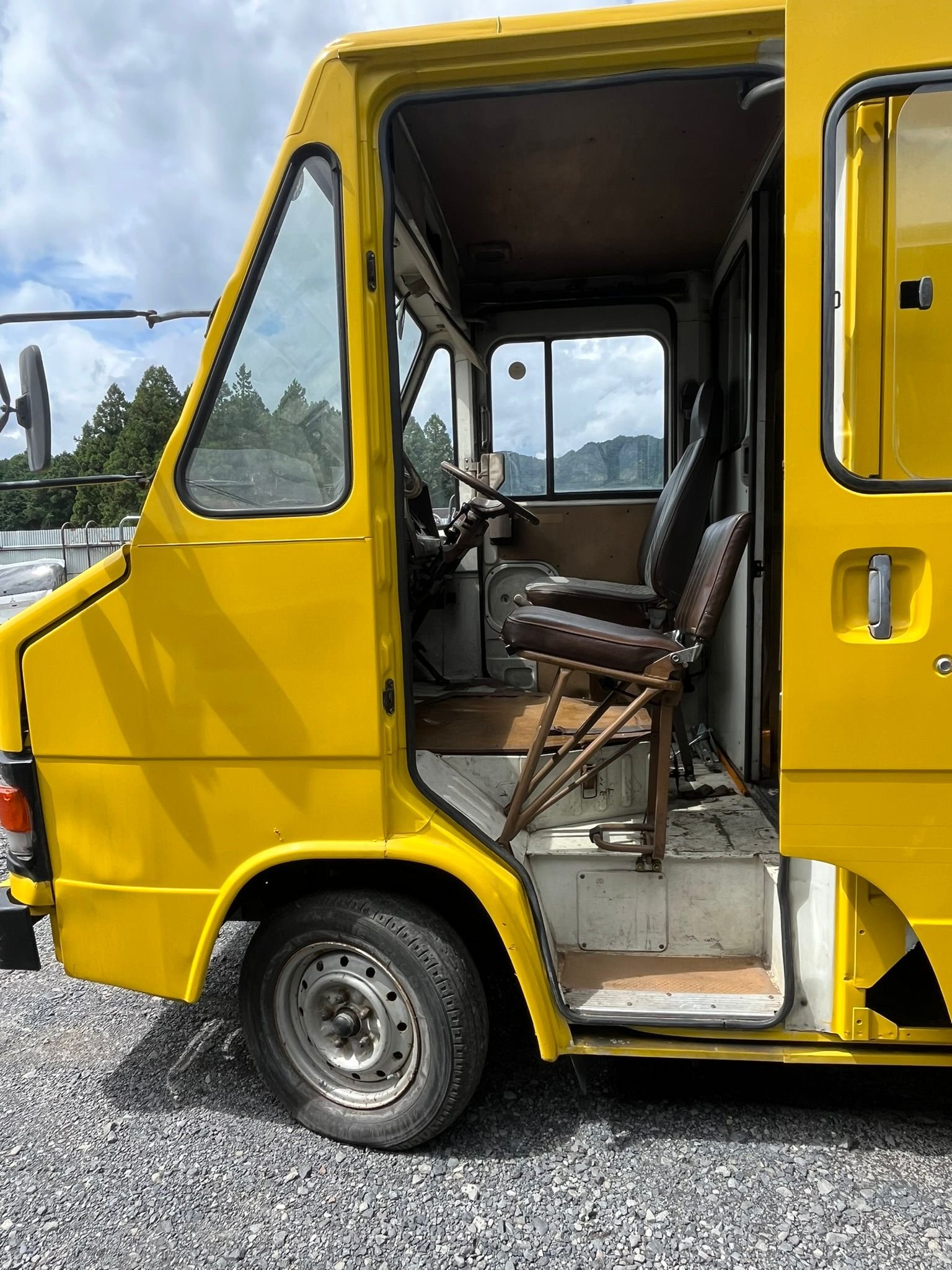 
								Toyota Hiace kitchen Van full									