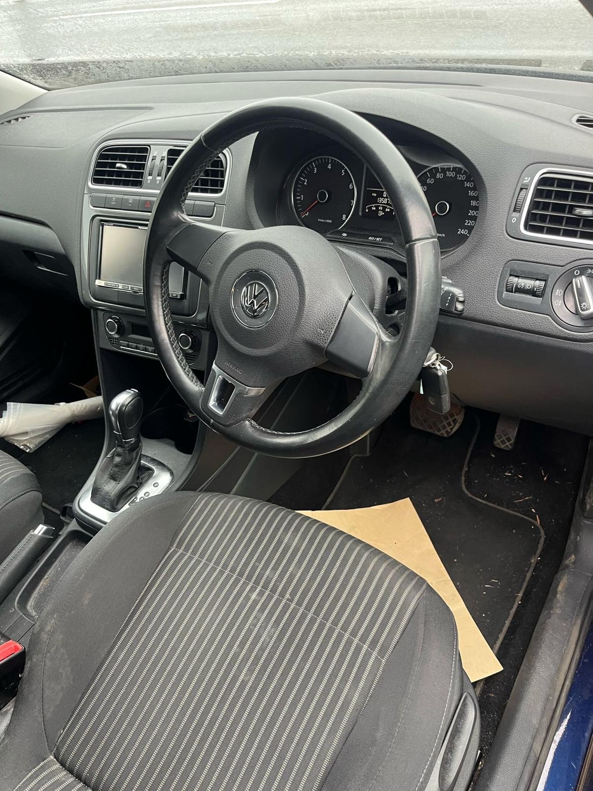 
								Volkswagen full									
