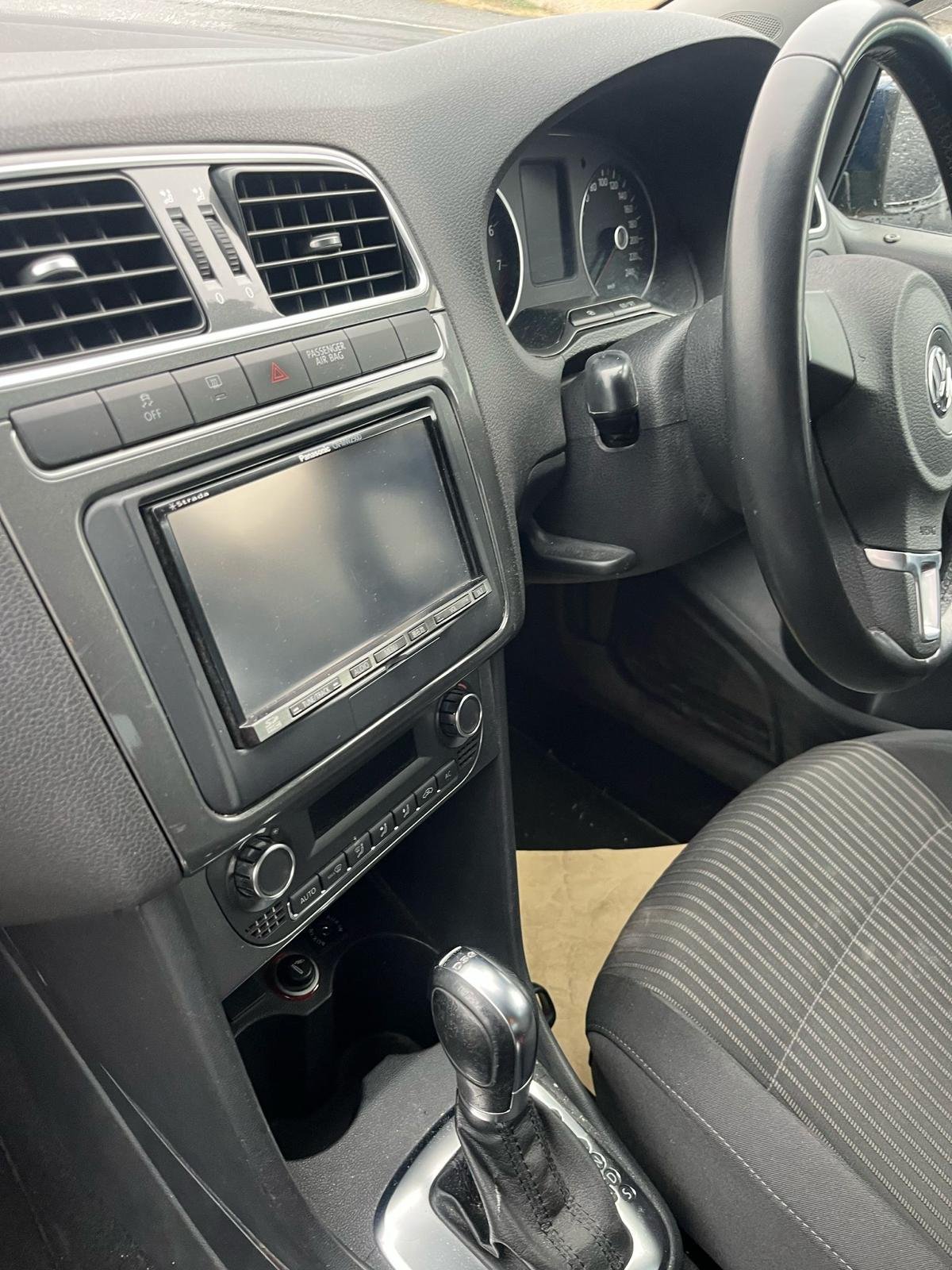 
								Volkswagen full									