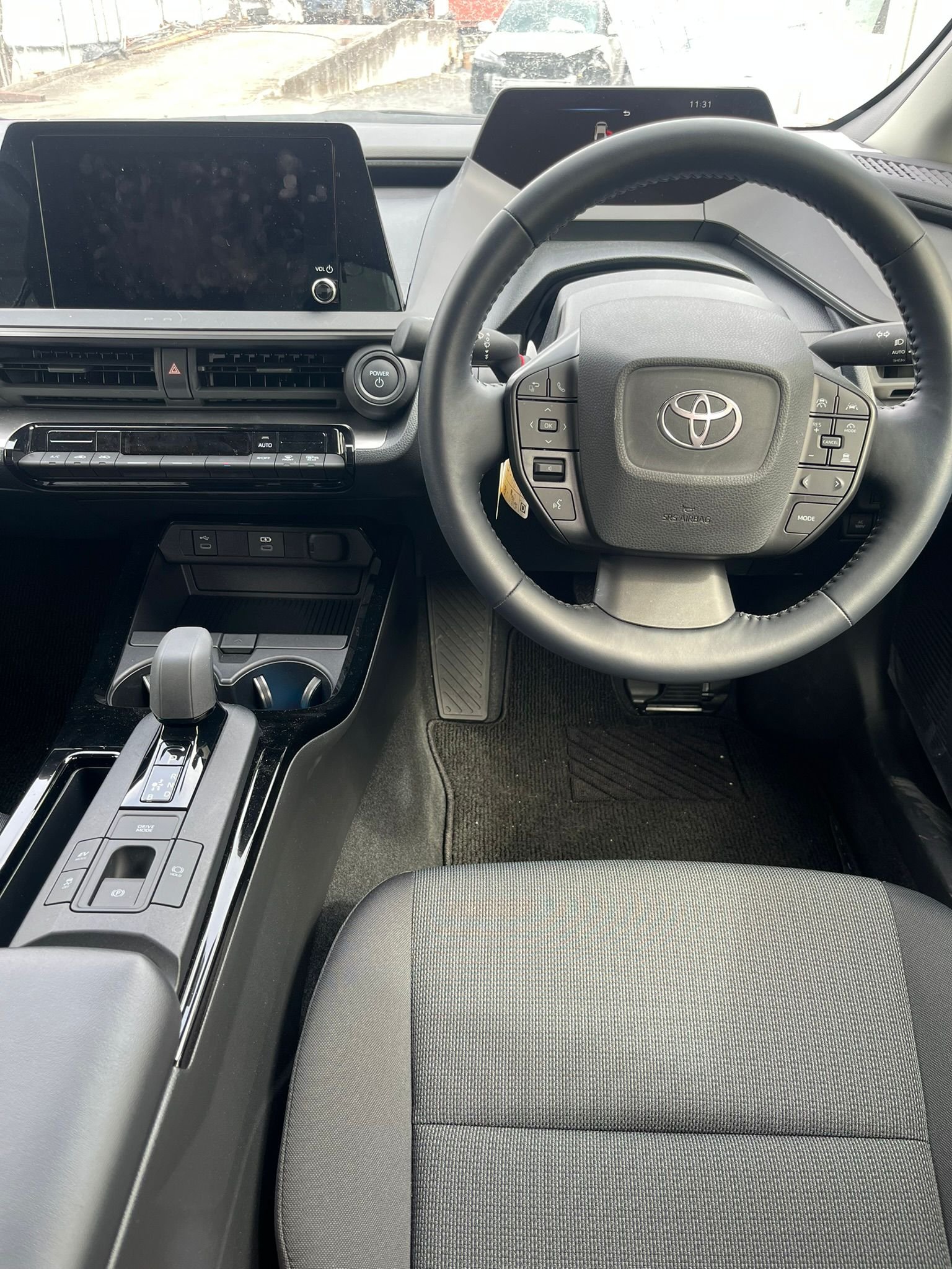 
								Prius full									