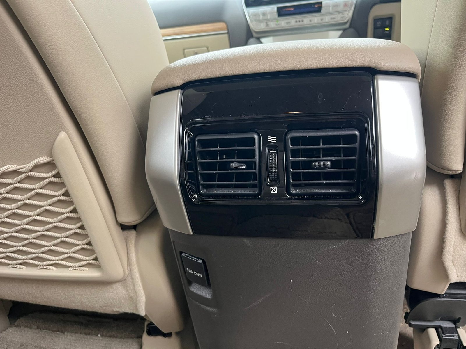 
								Toyota Land Cruiser Prado full									