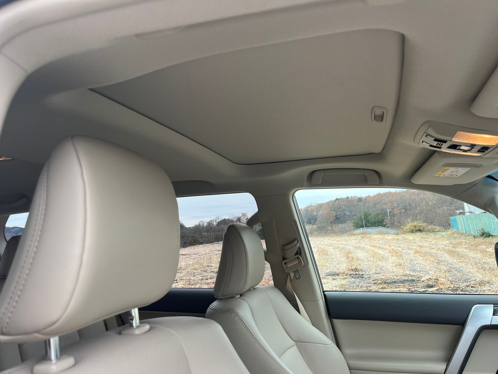 
								Toyota Land Cruiser Prado full									